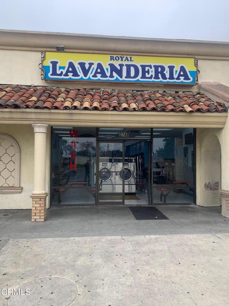 3740 Saviers Road, Oxnard, CA 93033