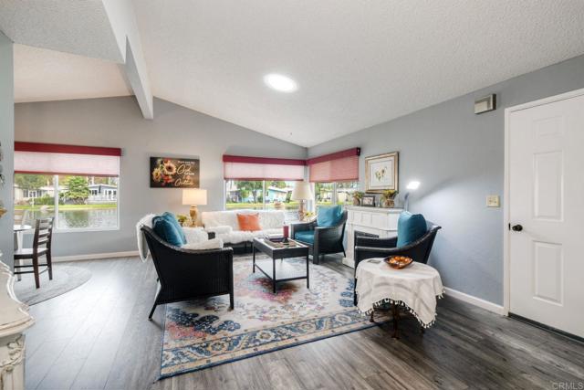 Detail Gallery Image 11 of 35 For 276 N El Camino Real #104,  Oceanside,  CA 92058 - 2 Beds | 2 Baths