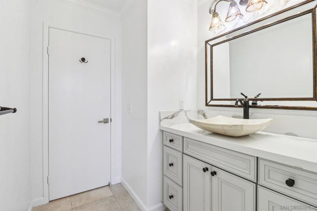 13080 Camino Del Valle, Poway CA: https://media.crmls.org/mediaz/6f44eb9d-eb92-4d5c-8060-e73579033b8f.jpg