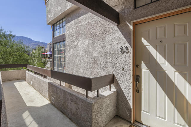 2601 S Broadmoor Drive, Palm Springs CA: https://media.crmls.org/mediaz/6f44f34e-bc15-43b5-aaf3-55126c3a81b7.jpg