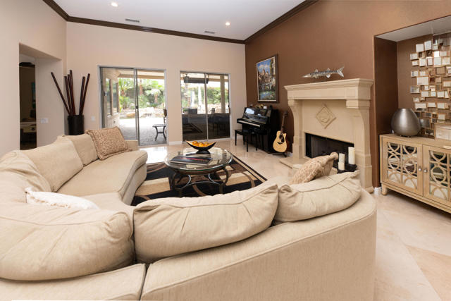 57 Laken Lane, Palm Desert CA: https://media.crmls.org/mediaz/6f459f79-ab7b-4947-a190-f8be90ac7470.jpg