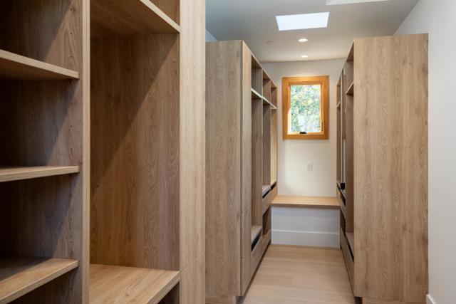 1307 University Avenue, Palo Alto CA: https://media.crmls.org/mediaz/6f45a727-1c4a-4cf4-a70e-590b07c1cd5f.jpg
