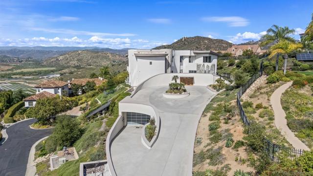 Image 42 of 44 For 13220 Highlands Ranch Rd