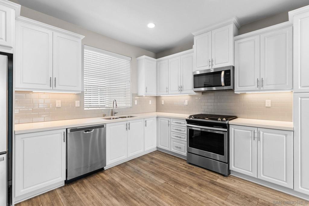 2580 Escondido Blvd - photo 10