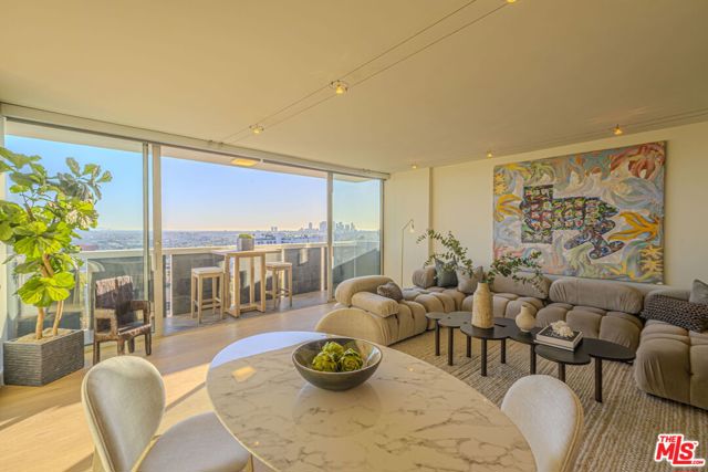 8787 Shoreham Drive, West Hollywood CA: https://media.crmls.org/mediaz/6f46a28d-e1e4-43fc-b171-de36d2b2ef1a.jpg