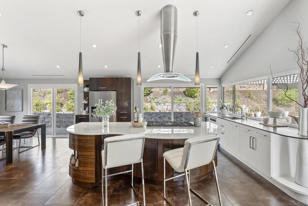 MLS #250036345SD img 10