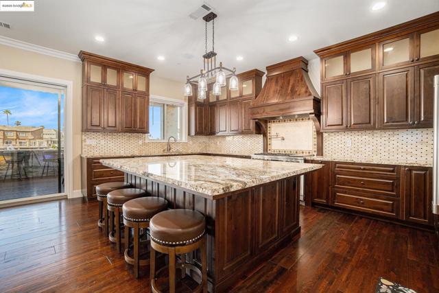 2012 Windward Pt, Discovery Bay CA: https://media.crmls.org/mediaz/6f48b3ae-ba48-444d-840b-ea521e2a0529.jpg