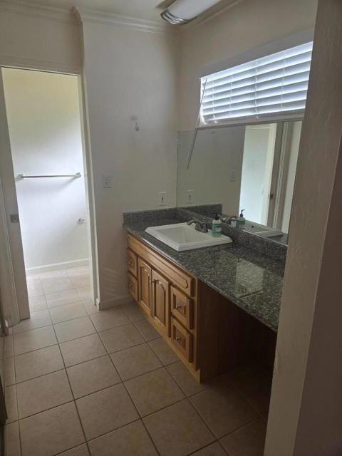 308 Torino Drive, San Carlos CA: https://media.crmls.org/mediaz/6f4a4a1f-90ad-4c68-859c-2c3b3f060e93.jpg