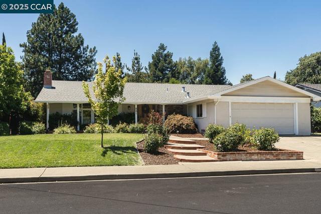 881 Autumn Dr, Walnut Creek CA: https://media.crmls.org/mediaz/6f4aad8a-0649-4b2a-ab75-645dbee1e9c4.jpg