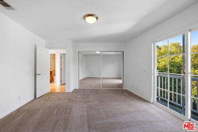 7412 Denrock Avenue, Los Angeles CA: https://media.crmls.org/mediaz/6f4b110e-b946-4eb4-b98f-e8da81fdeec4.jpg