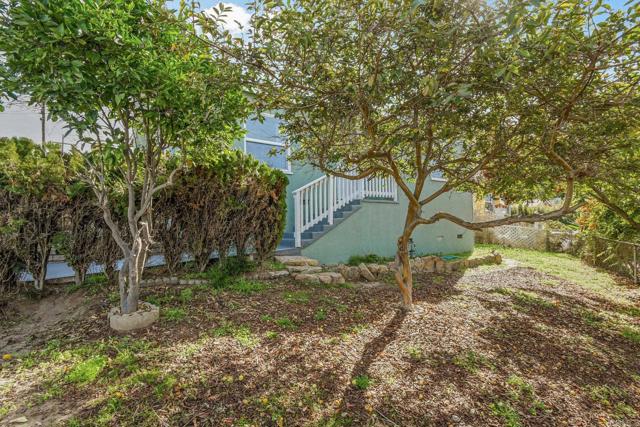 5977 Balmoral Drive, San Diego CA: https://media.crmls.org/mediaz/6f4b1360-f9f9-4a39-95ff-089dfa97792c.jpg