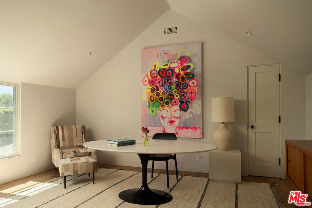 MLS #25602681 image #24