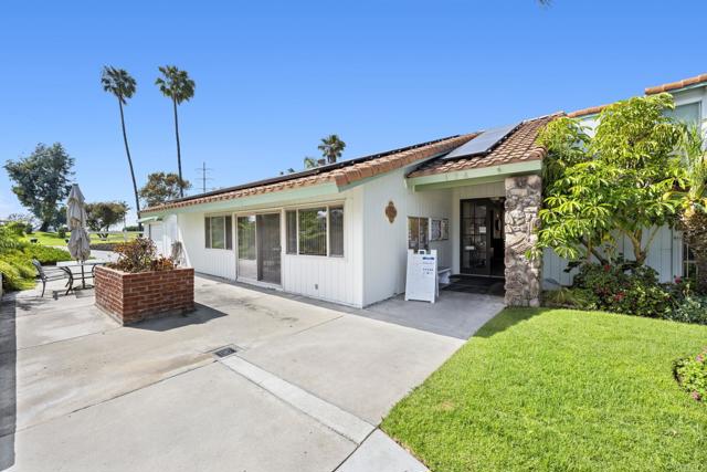 1866 Forestdale Drive, Encinitas CA: https://media.crmls.org/mediaz/6f4cf5af-edba-4b04-8723-59293c75863e.jpg