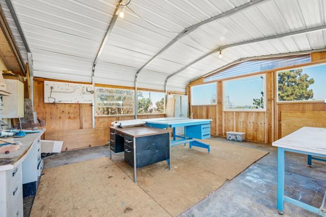 2530 Pruett Dr, Vista CA: https://media.crmls.org/mediaz/6f4db8ed-10a7-4808-b304-93820ae04583.jpg