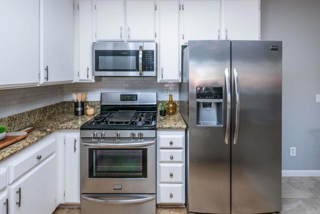 Detail Gallery Image 28 of 44 For 405 Stoney Point Way #96,  Oceanside,  CA 92058 - 2 Beds | 2 Baths
