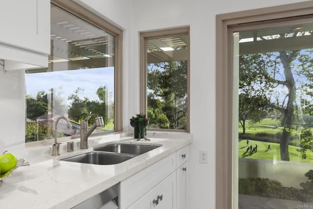 Detail Gallery Image 14 of 59 For 17636 Plaza Arica, San Diego,  CA 92128 - 3 Beds | 2 Baths