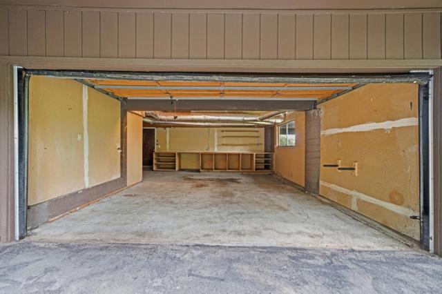 435 Golden Oak Drive, Portola Valley CA: https://media.crmls.org/mediaz/6f506d74-2e6d-4a29-9d74-2757e545b29a.jpg