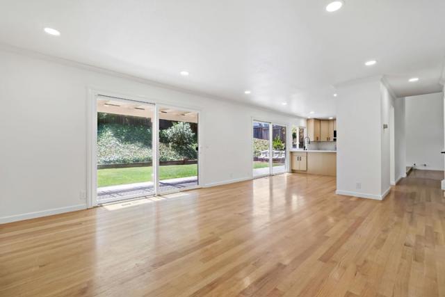 6561 Skyfarm Drive, San Jose CA: https://media.crmls.org/mediaz/6f507122-891f-4e66-b539-5296a9588c37.jpg