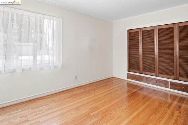Image 36 of 47 For 59 Anson Way