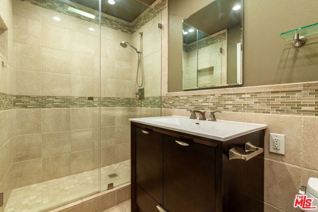1400 Caddington Drive, Rancho Palos Verdes, California 90275, 4 Bedrooms Bedrooms, ,2 BathroomsBathrooms,Residential,Sold,Caddington,25546353