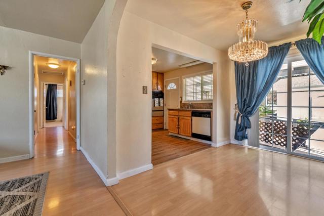 130 Cypress Street, Redwood City CA: https://media.crmls.org/mediaz/6f52d35e-6139-4f32-a486-3bd176975199.jpg