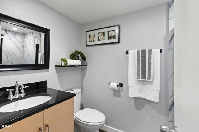 542 Ebbtide Circle, Port Hueneme CA: https://media.crmls.org/mediaz/6f52f37a-bcbc-4dae-835c-9ae7c2934727.jpg
