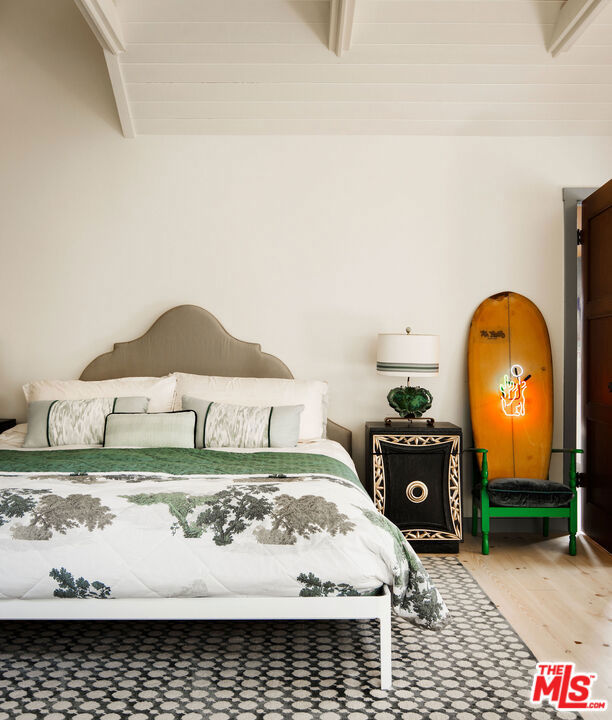 31840 Seafield Drive, Malibu CA: https://media.crmls.org/mediaz/6f54a7f6-2f07-4ce1-b90f-a51335f313b8.jpg