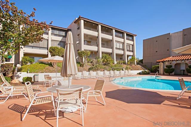 2530 Clairemont Dr, San Diego CA: https://media.crmls.org/mediaz/6f5523e4-ca91-4aaa-81c9-d463909e2afb.jpg