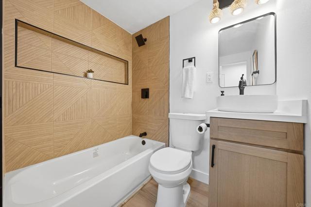 Detail Gallery Image 26 of 42 For 2828 Mission Village Dr, San Diego,  CA 92123 - 4 Beds | 3 Baths