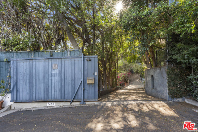 Image 9 of 75 For 1830 Sierra Bonita Avenue