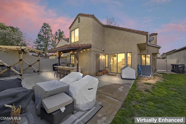 2228 Oak Haven Avenue, Simi Valley CA: https://media.crmls.org/mediaz/6f583e62-b6e0-40ad-8a18-1dfd9e355158.jpg