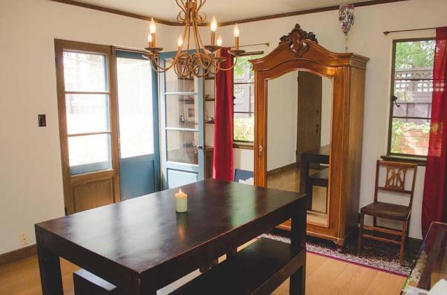 1321 Webster Street, Palo Alto CA: https://media.crmls.org/mediaz/6f58f673-4619-4f7a-b5e4-0d56ff589f44.jpg