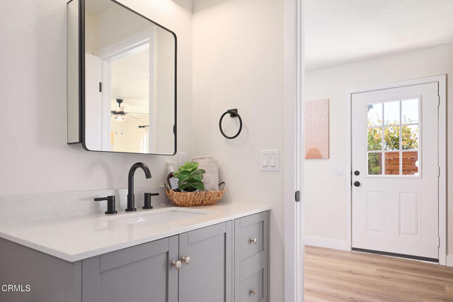 Detail Gallery Image 25 of 28 For 97 Everett St #B,  Moorpark,  CA 93021 - 1 Beds | 1 Baths