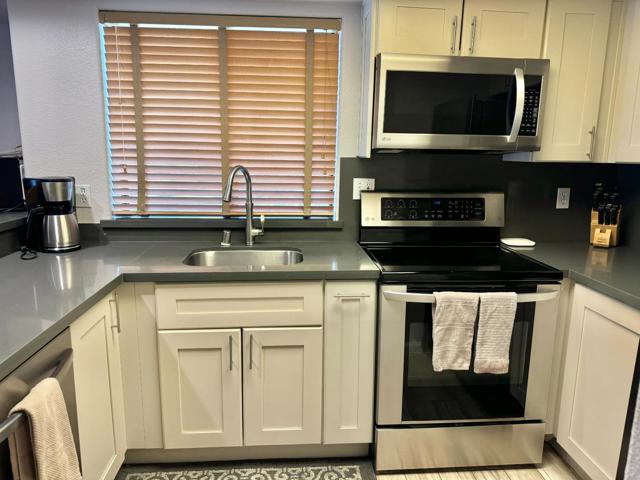 522 Seascape Resort Drive, Aptos CA: https://media.crmls.org/mediaz/6f59e585-9a17-4cea-b5bf-0652bb4f676a.jpg