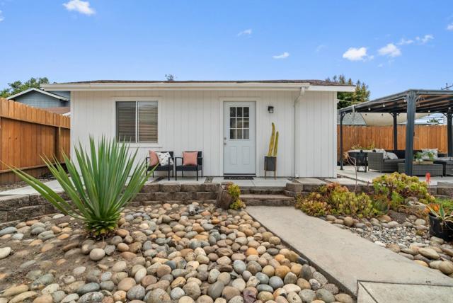 3080 Eleanor Way, Santa Cruz CA: https://media.crmls.org/mediaz/6f5a91f5-7447-4e5d-a0cc-c15d1d83faec.jpg