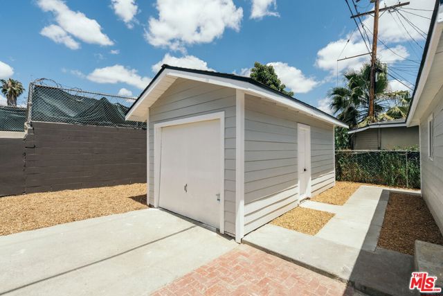 503 E Truslow Avenue, Fullerton CA: https://media.crmls.org/mediaz/6f5a9ba0-7898-4545-a987-bb368c379e51.jpg
