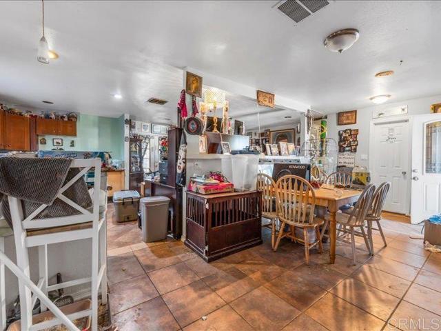 Detail Gallery Image 6 of 14 For 2049 Madera St, Lemon Grove,  CA 91945 - 3 Beds | 2 Baths