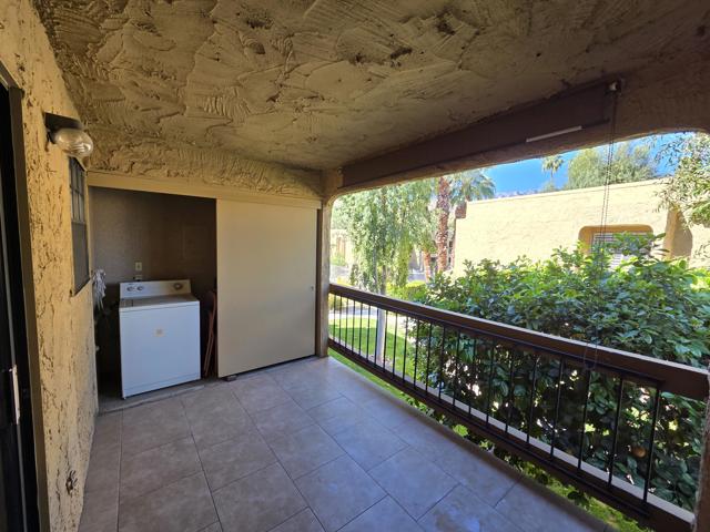 Image 17 of 23 For 5300 Waverly Drive I6