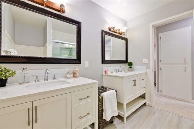 597 Valley Forge Way, Campbell CA: https://media.crmls.org/mediaz/6f5bce60-cba6-4167-9c59-5138544f4bdc.jpg