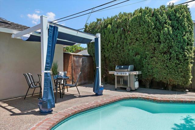1340 Sierra Mar Drive, San Jose CA: https://media.crmls.org/mediaz/6f5c2584-6677-4c6b-bebf-4d48c15ecc21.jpg