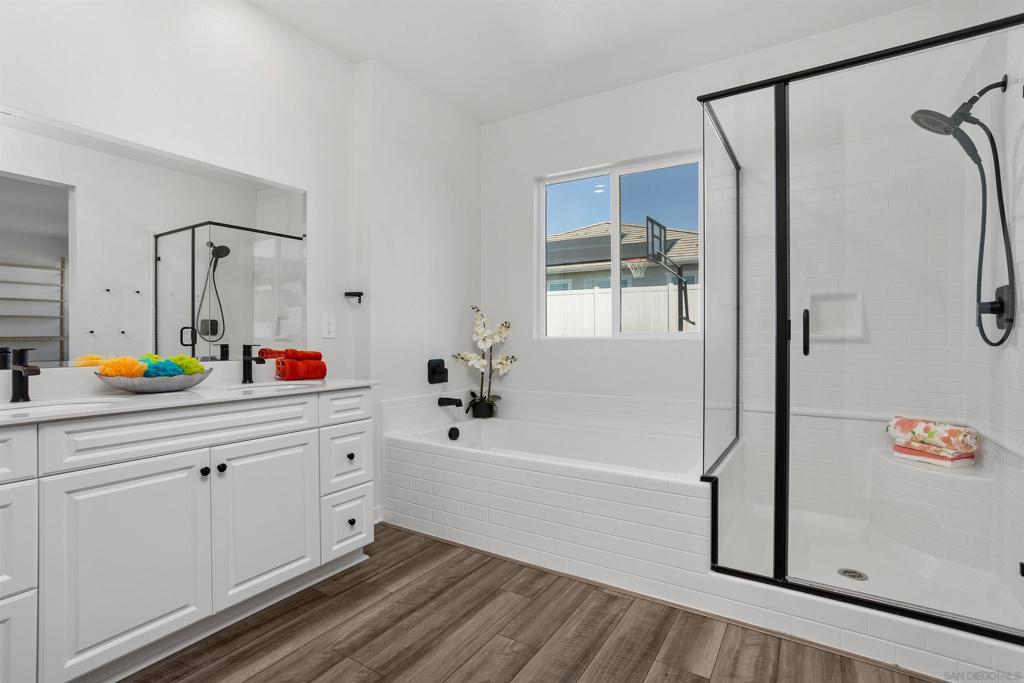 MLS #250036111SD image #15