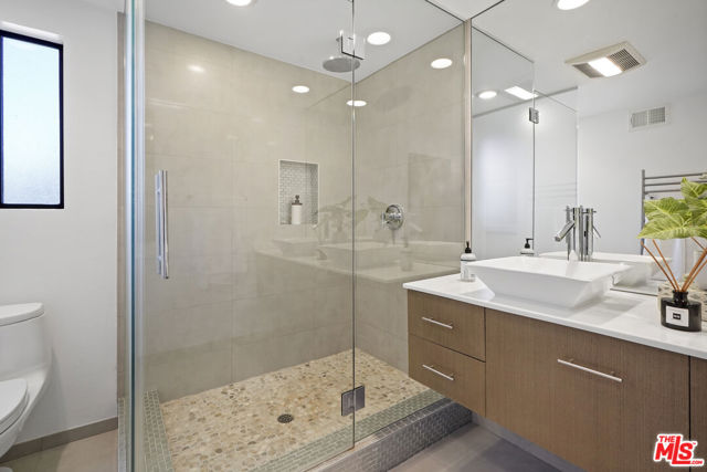 Drew Fenton | 231 Loma Metisse Road Malibu CA | MLS: 7475420