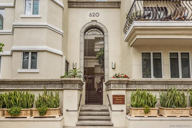 620 State St, San Diego, California 92101, 2 Bedrooms Bedrooms, ,2 BathroomsBathrooms,Condominium,For Sale,State St,240014445SD