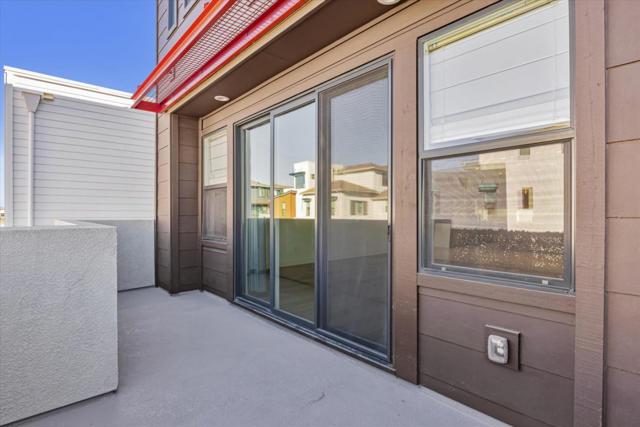 5636 Fallbrook Court, Dublin CA: https://media.crmls.org/mediaz/6f5e24cd-3585-4c3d-ac76-e6d05c30aeb7.jpg