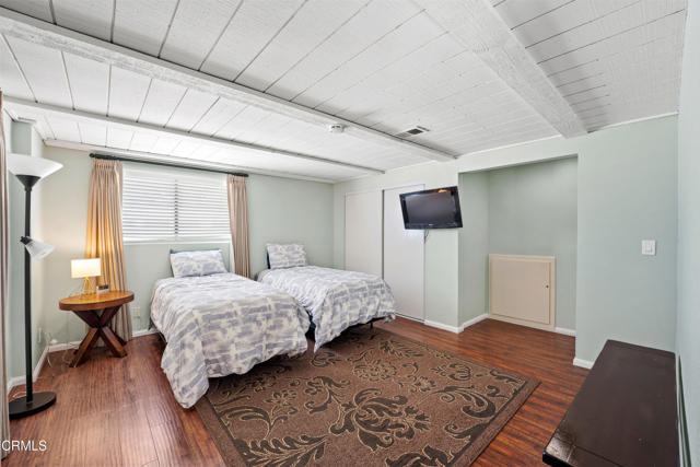 Detail Gallery Image 25 of 38 For 3371 Ocean Dr, Oxnard,  CA 93035 - 4 Beds | 3 Baths