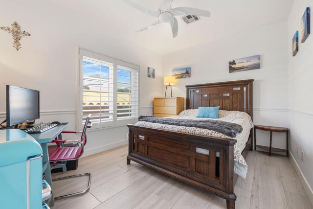 Image 26 of 48 For 43875 Milan Court