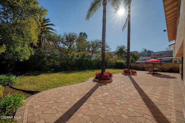 1568 Aspenwall Road, Westlake Village CA: https://media.crmls.org/mediaz/6f608052-6dcc-4d24-9597-09862bbef4e0.jpg