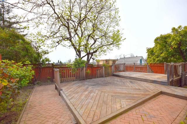 22813 2Nd St, Hayward CA: https://media.crmls.org/mediaz/6f60c1b1-58d5-463c-965a-7ec51ef07421.jpg