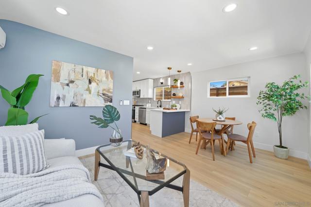 Image 4 of 16 For 3621 Collier Ave.