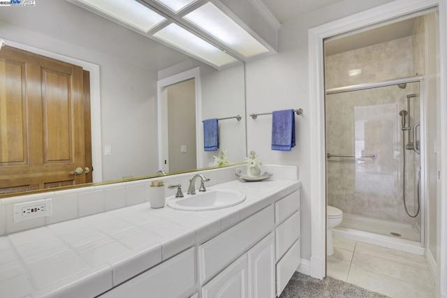 5771 Gateway Ct, Discovery Bay CA: https://media.crmls.org/mediaz/6f626150-e0e9-45e2-9be4-9302d6a71f4e.jpg
